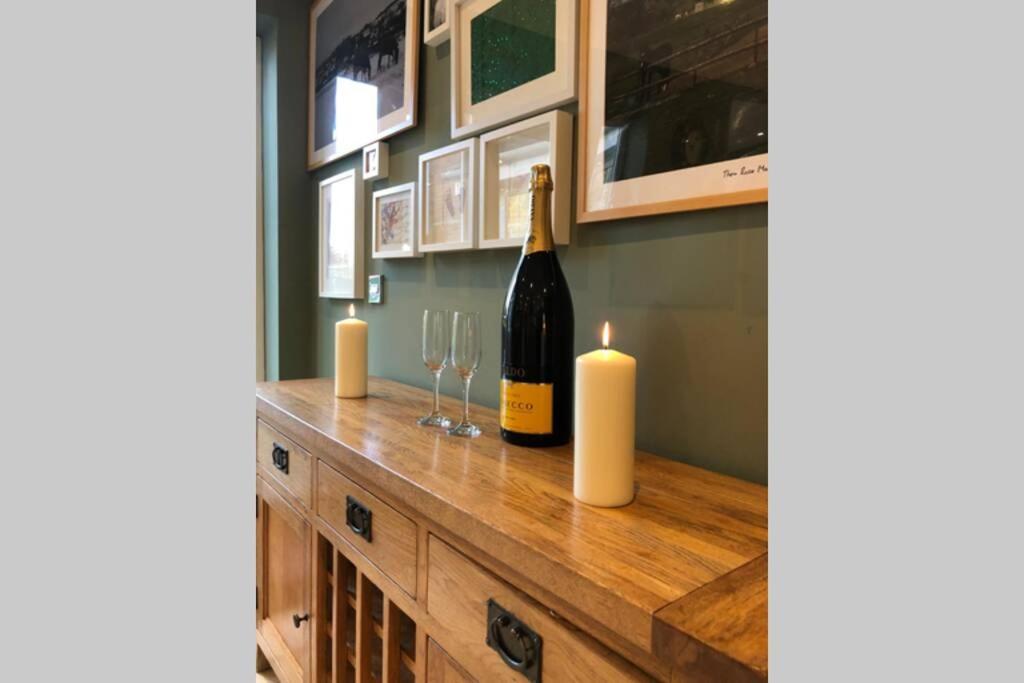 Langford Farmhouse - New Forest National Park Luxury 4Bd, Hot Tub, Cinema, 10 Acres Bartley Luaran gambar